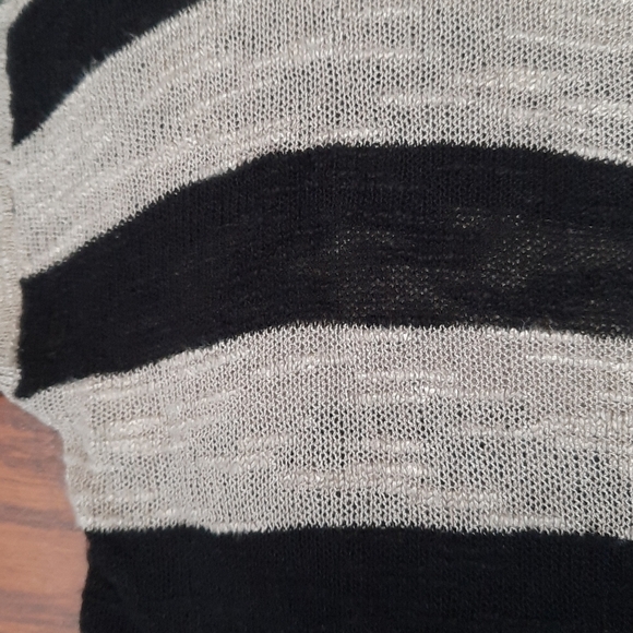 525 America Scoopneck RawEdge Sweater - Picture 5 of 8